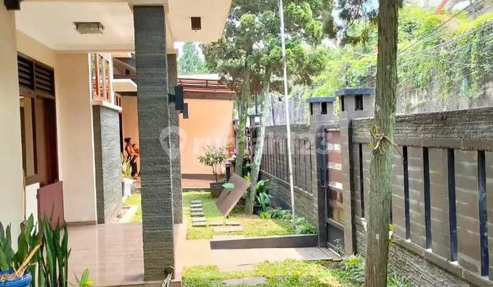 Ready-to-Occupy House in Pasteur Wing, Bandung 2