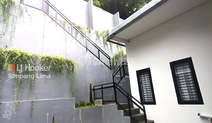 Rumah Cantik Minimalis Modern Dijual di Bukit Sari Banyumanik Semarang 10.995 lis  2