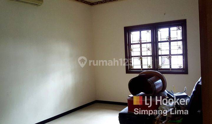 Rumah Strategis Semarang Kawasan Elite Dijual di Jl. Papandayan, Gajahmungkur, Semarang Selatan 11.502 ivn  2