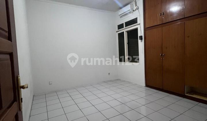 Cheap spacious shop house for rent in Karang Anyar (12570-PIA) 2