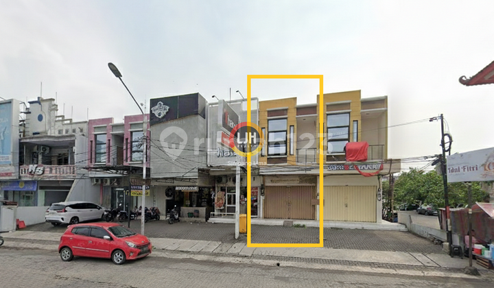 For Rent: Shophouse in Karangayu, Semarang City 2