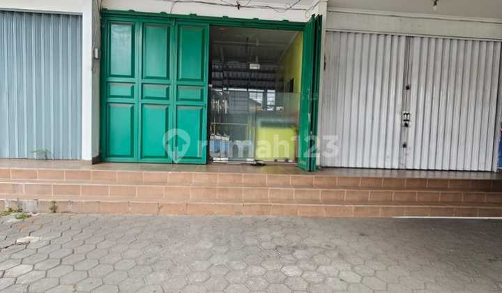 For Rent: Strategic Flood-Free Shop House in Sampangan, Semarang 1