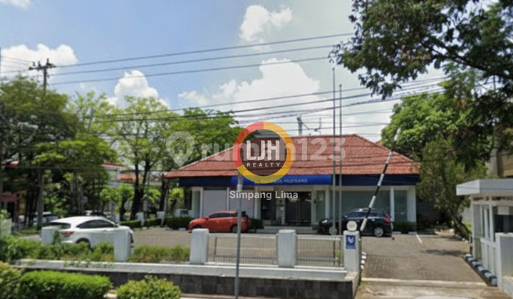 Commercial House for Rent Near Simpang Lima 2