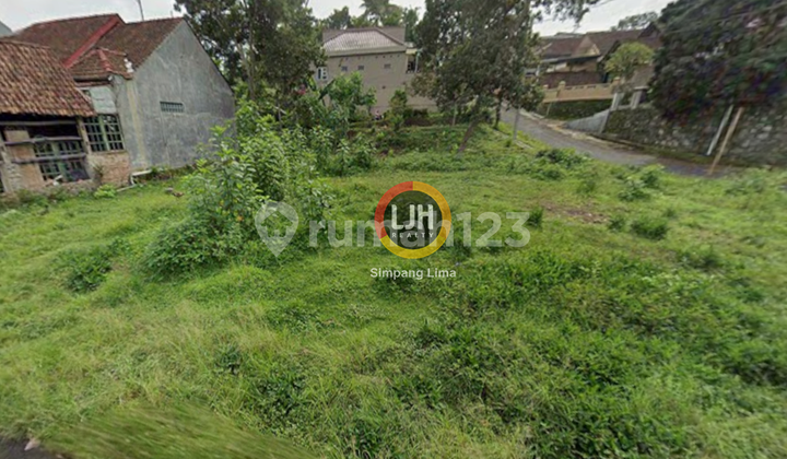 Land for Sale in a Developing Area - Suitable for Business & Residence