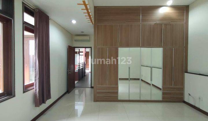 Jual Rumah Setraduta 2