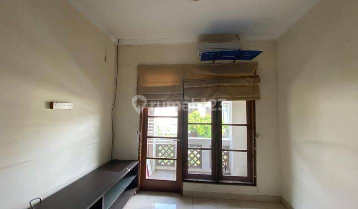 Disewakan Rumah Bagus Semi Furnished BSD The Green, Tangerang 1