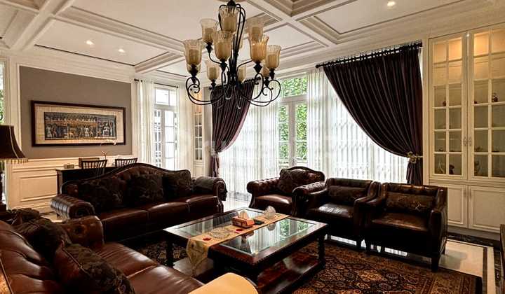 Dijual Rumah Mewah Phg (Pondok Hijau Golf) 3 Lantai di Gading Serpong - Full Furnished.