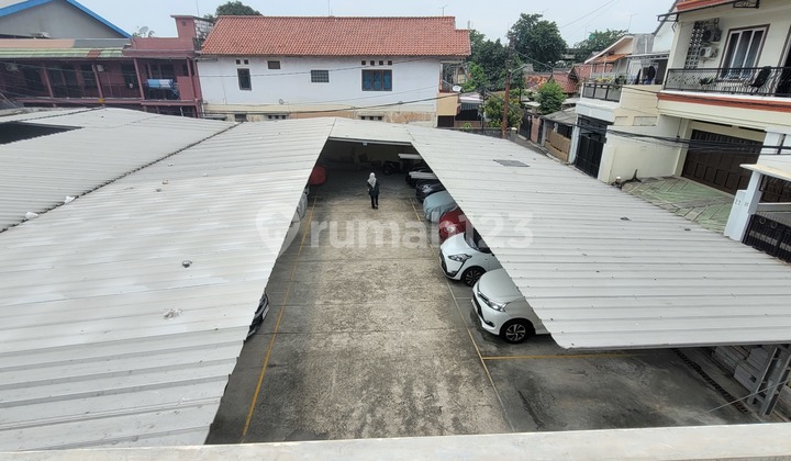 Lahan Parkiran Mobil dan Bangunan Siap Jalan di Rawamangun Jakarta Timur