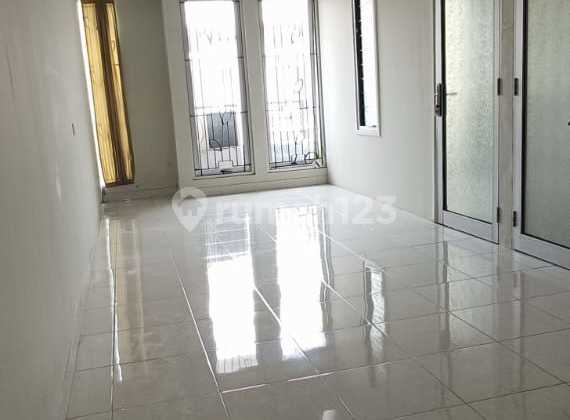 For Sale House in North Opal Gading Serpong Tangerang