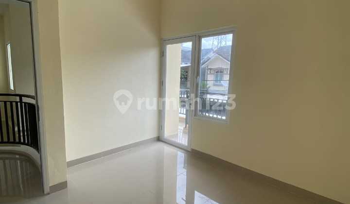 Dijual Rumah Rapih Full Renov Sektor 1G, Gading Serpong 2