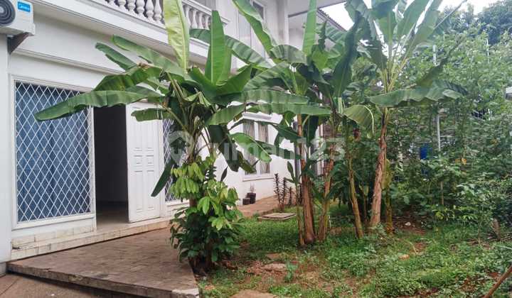 Rumah Lama 1 Lantai Dalam Komplek Permata Hijau