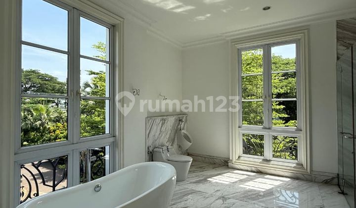 Dijual Rumah Mewah Private Pool di Cluster Tiara Pondok Hijau Golf Gading Serpong