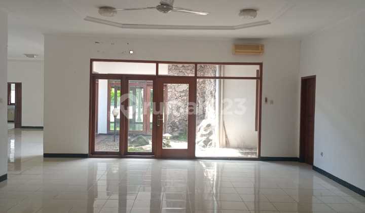 1 Story House with Swimming Pool on Kemang Raya, Mampang Prapatan, South Jakarta