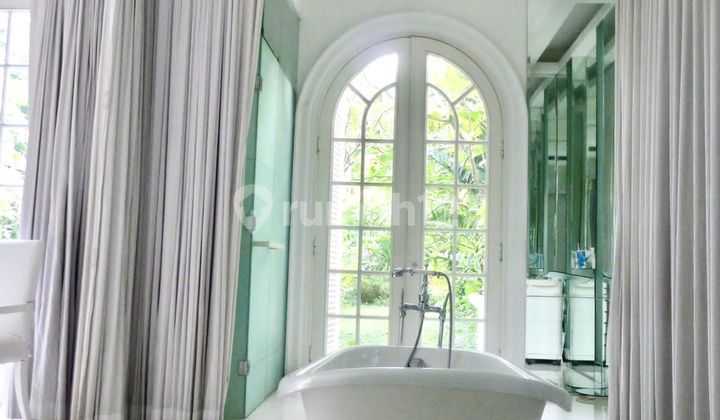 Dijual Rumah Elit Mewah Jl. Besuki Menteng Jakarta Pusat 2