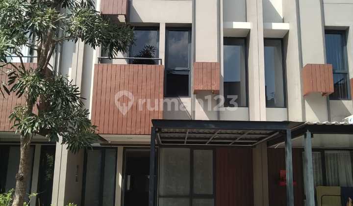 Dijual Rumah di BSD Tabebuya Invensihaus Posisi di Jalan Utama Hadap Selatan 1
