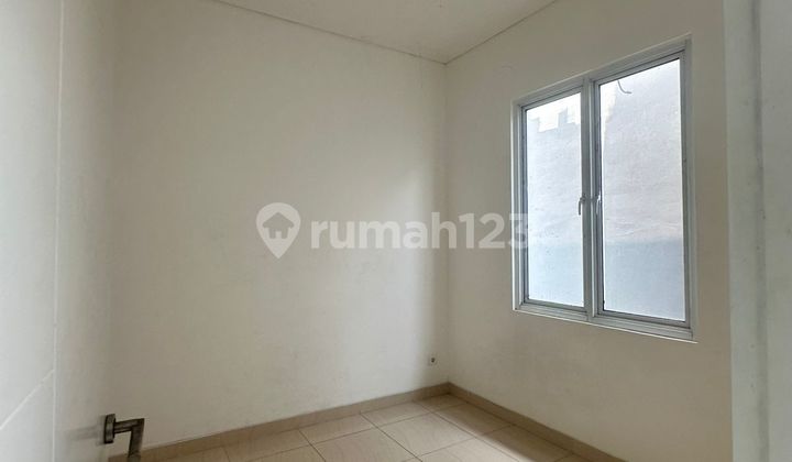 Jual Cepat Rumah 2 Lantai Azzura , Vanya Park Bsd 2