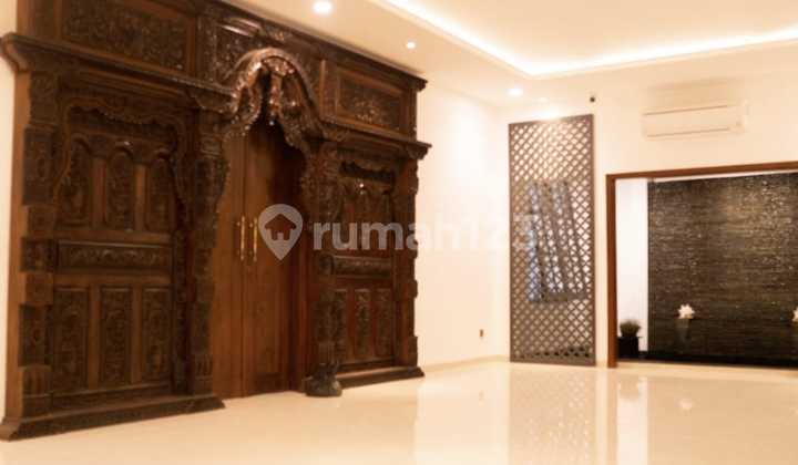Dijual Rumah Mewah Full Renovasi ada Pool di Kebagusan, Jakarta Selatan 2