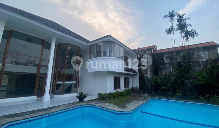 For Rent Luxury Move-in Ready House in North Cipete, Kebayoran Baru, South Jakarta For Rent Luxury Move-in Ready House in North Cipete, Kebayoran Baru, South Jakarta