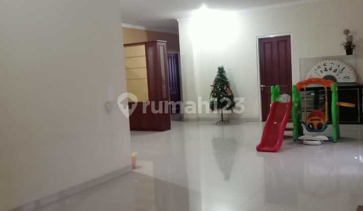 DIJUAL CEPAT (BUTUH DANA) Rumah + Tempat Usaha 2 L lantai di Teluk Buyung, Bekasi 2