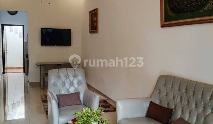 Rumah SHM Hadap Utara Dekat Galaxy Kalimalang, Bekasi Selatan