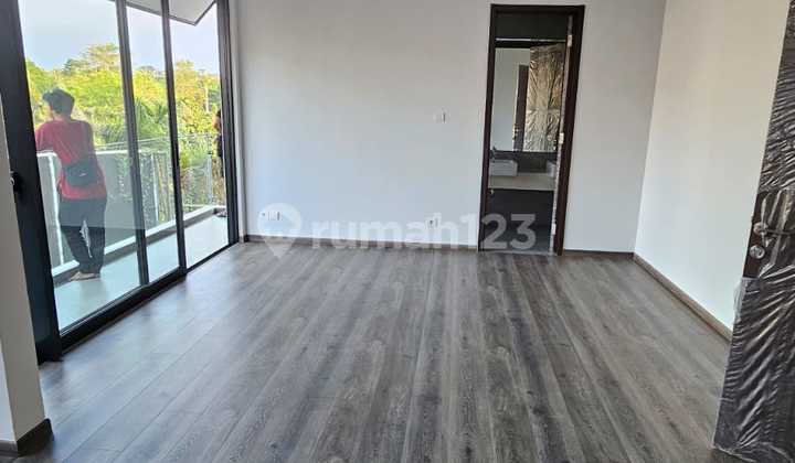 Dijual Rumah 3 Lantai Desain Modern Minimalis Cluster Sierra At Serenia Hills Lebak Bulus, Jakarta