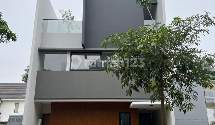 Dijual Rumah Brand New Modern Minimalis 3 Lantai The Green Royal Blossom BSD Tangerang