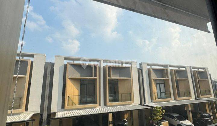 Disewakan  Rumah 2 Lt Fully Furnished  di Tanakayu BSD Cluster svasti 1