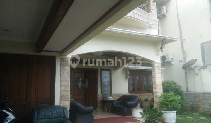 For sale CHEAP Nice 2-Story House in Cilandak, South Jakarta