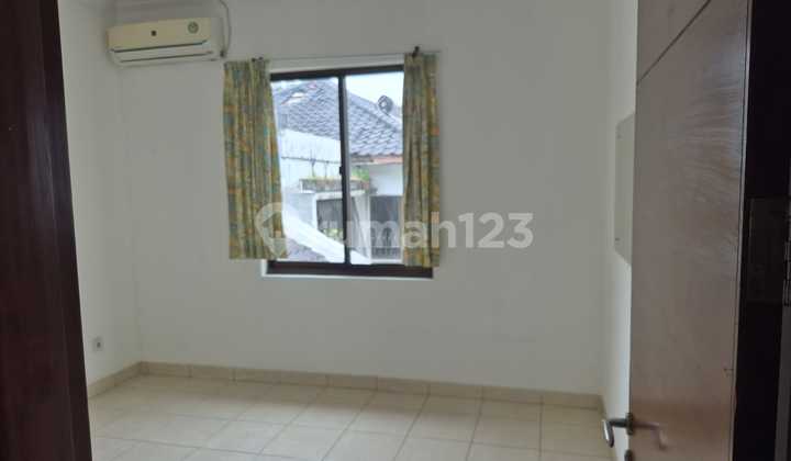 Affordable house for rent in The Green Cluster Banyan Ville BSD Tangerang