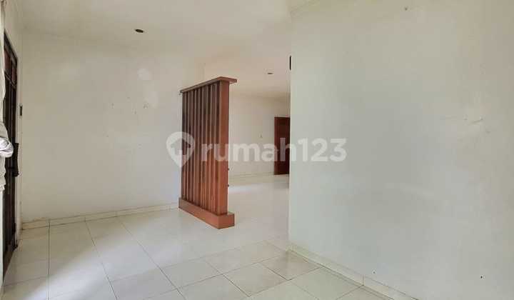 Dijual Rumah Bagus di  Emerald Residence 1 BintaroTangerang Selatan 2