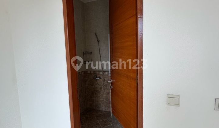 Terraced House (18x18) with Bonus Public Facility Land in BSD The Green Cluster Vineyard 2