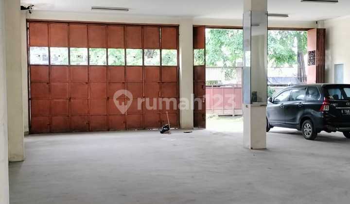 DIJUAL CEPAT (BUTUH DANA) Rumah + Tempat Usaha 2 L lantai di Teluk Buyung, Bekasi