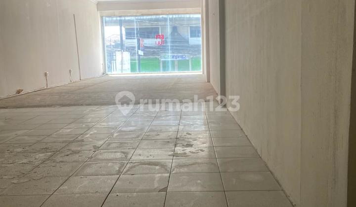 Dijual  Ruko 3 Lantai SHM Lokasi Strategis  Cipete Raya