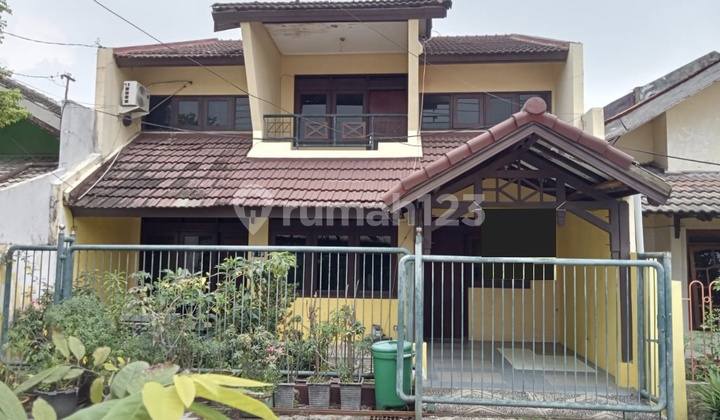 Rumah 2 Lantai Menanggal Indah Terawat Siap Huni Murah
