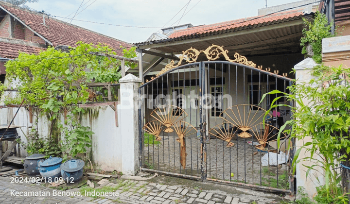 BENOWO SIAP HUNI RUMAH BUTUH RENOV SEDIKIT DEKAT PASAR, FOOD JUCTION 2