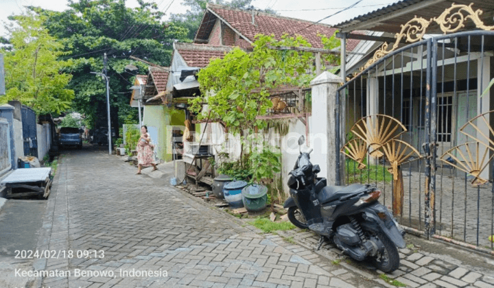 BENOWO SIAP HUNI RUMAH BUTUH RENOV SEDIKIT DEKAT PASAR, FOOD JUCTION 1