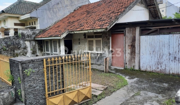 Gayungsari Rumah Hitung Tanah Row Jalan 3 Mobil Siap Nego