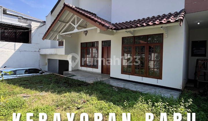 MODERN CLASSIC HOUSE KEBAYORAN BARU NEAR SENOPATI AND SCBD