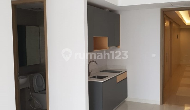 For Sale 3 Bedroom Semi Furnish Apartemen Taman Anggrek Residence