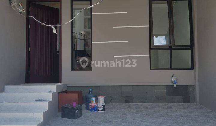 Brand New Siap Huni Dijual Rumah 4 Kamar Tidur Taman Ratu Jakarta Barat 2