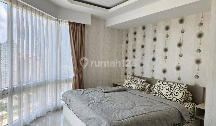 Renovated 2 Bedroom Furnished Apartemen Kondominium Taman Anggrek 1