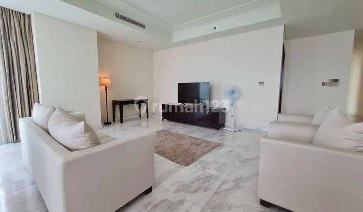 For Sale 3 BR Fully Furnished Apartemen The Peak Sudirman 1