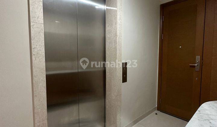 Fully Furnished Super Murah Dijual 3 BR Apartemen Taman Anggrek Residence 2