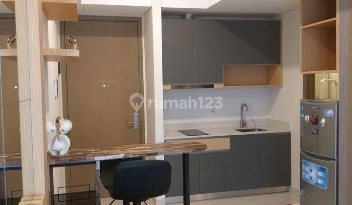 Sudah Renovasi Jual Cepat 1 Bedroom Furnished Apartemen Taman Anggrek Residence 1