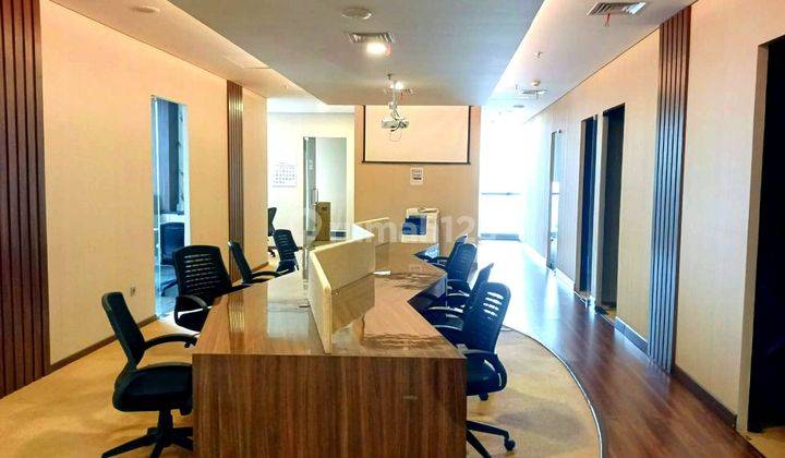 Jual Cepat Office Space 322 Sqm Semi Furnsihed Soho Capital Central Park 1