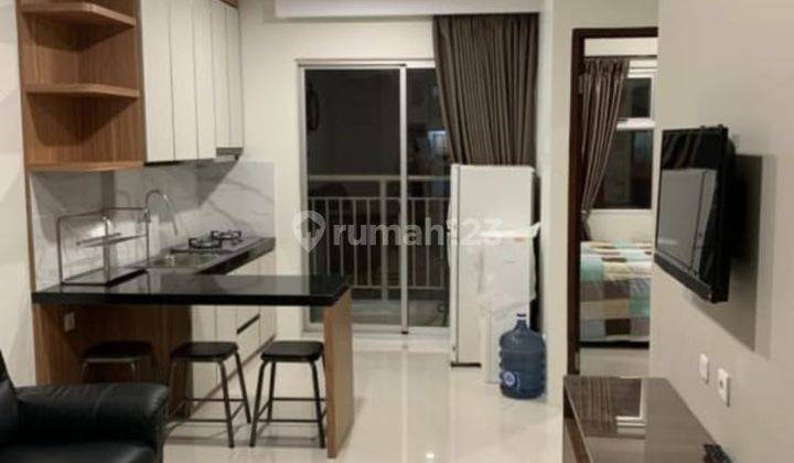 Renovated 2 Bedroom Furnished Apartemen Mediterania Garden 2 1