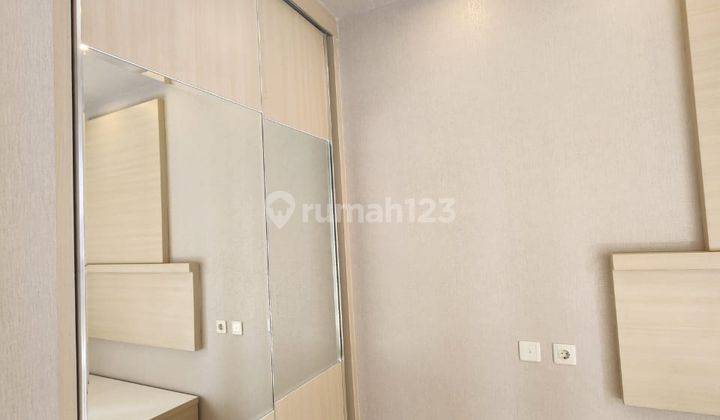 Full Renov 3 BR Semi Furnished Apartemen Taman Anggrek Residence 2