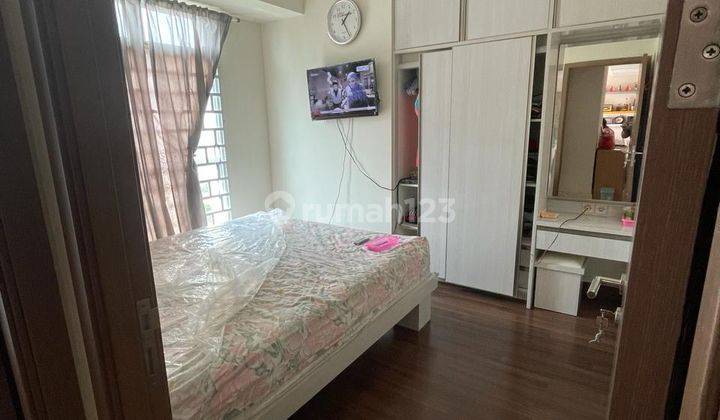 Jual Semi Furnished 2 Bedroom Apartemen Puri Orchard Jakarta Barat 2