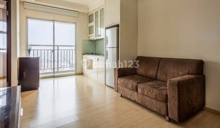 Semi Renovated 2 Bedroom Apartemen Mediterania Garden 2 2