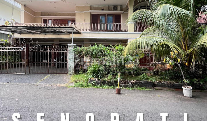 MODERN CLASSIC HOUSE PRIME LOCATION SENOPATI SCBD AREA MODERN CLASSIC HOUSE PRIME LOCATION SENOPATI SCBD AREA